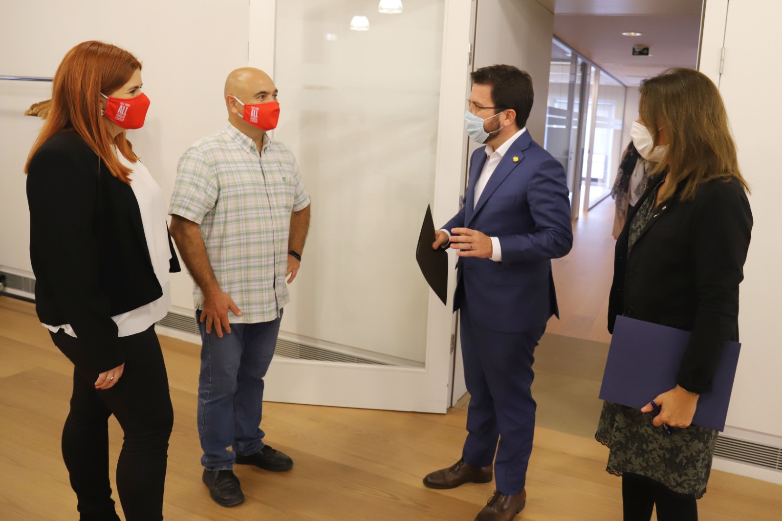 Amnistia i Llibertat rep el suport d’Aragonès i Budó en la campanya de recollida de signatures per l’amnistia